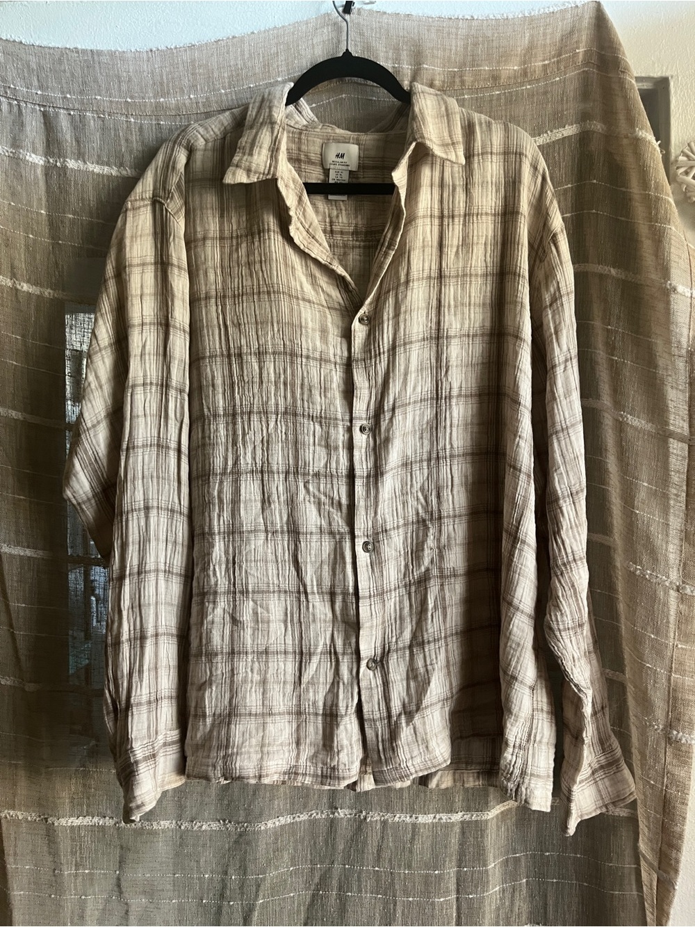 H&M Men's Light Beige Plaid Button-Down Shirt